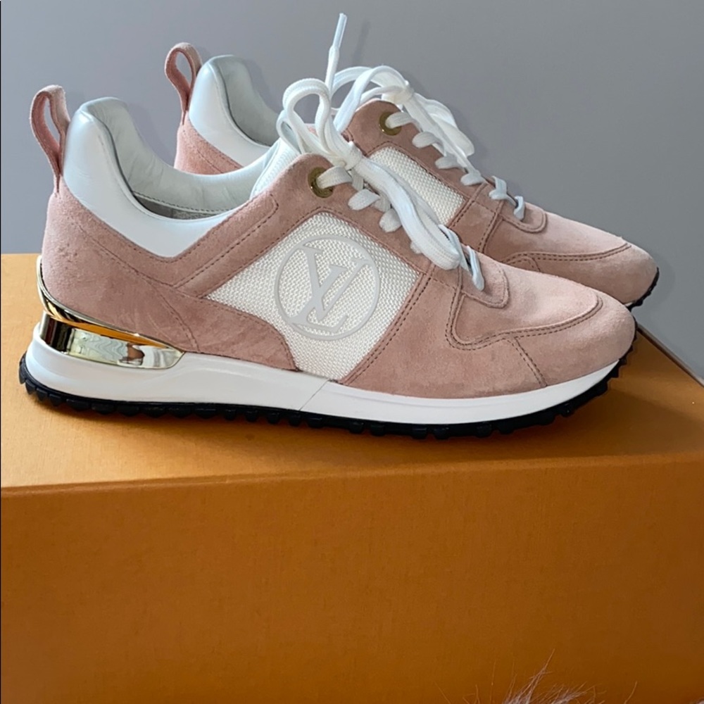 Louis Vuitton women sneakers
